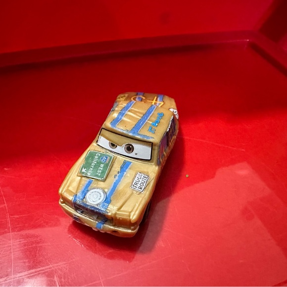 Disney Cars 3, 4 Characters / figures, preloved but in good condition - Picture 9 of 10